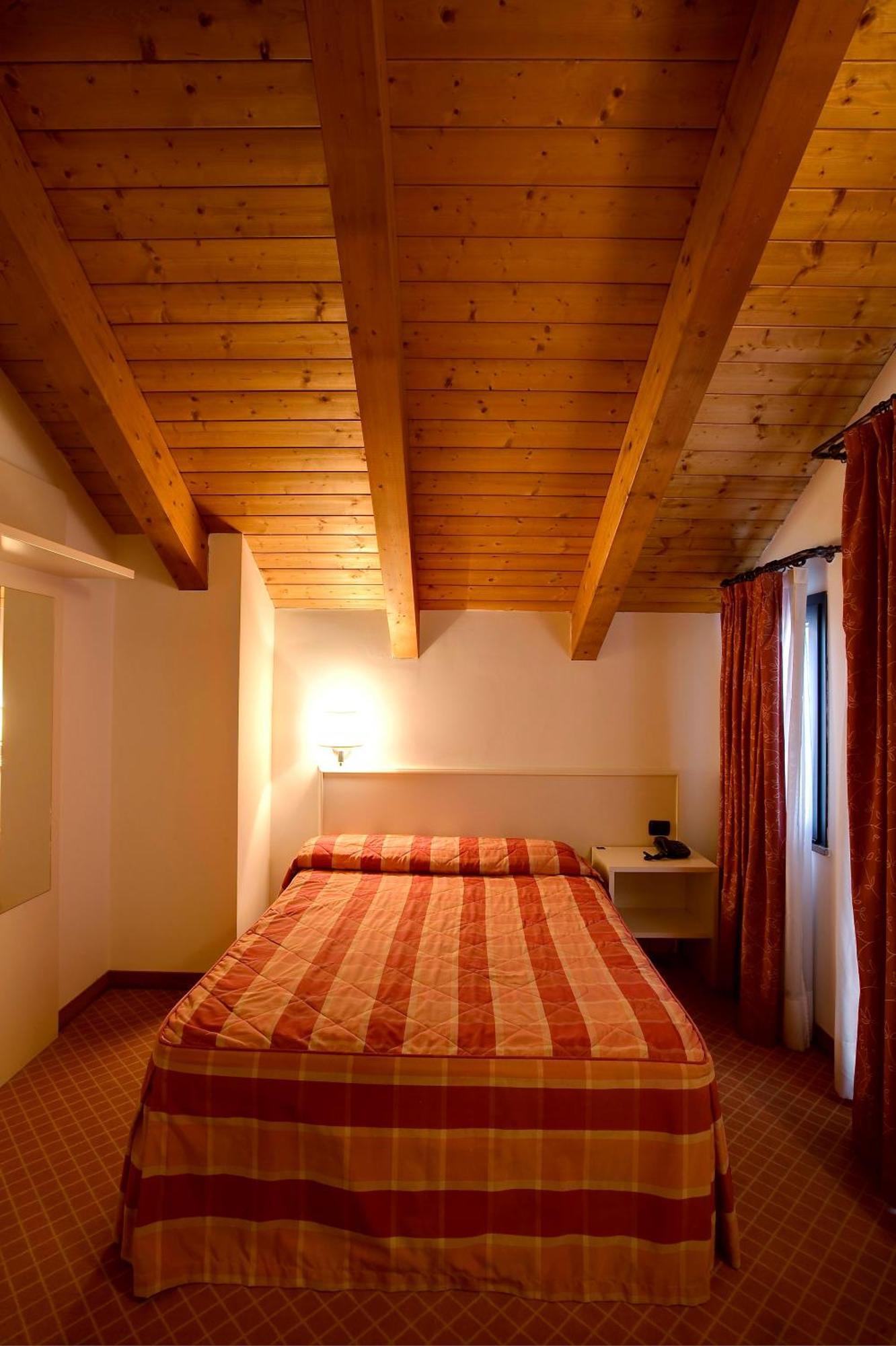 Hotel Gallia Pianezza Exterior photo